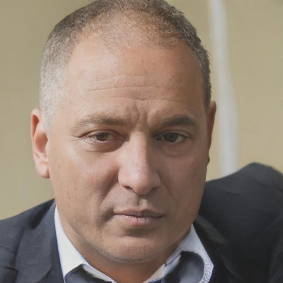 Carlos Mendoza, especialista en ciberseguridad bancaria